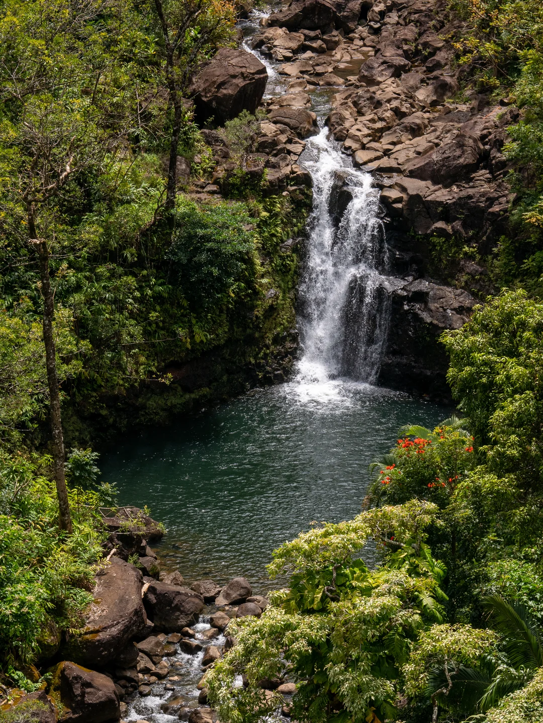 Enclosed waterfall